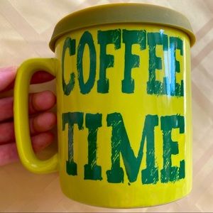 Very Large COFFEE TIME mug with a lid. Ceramic mug and silicone lid. EUC